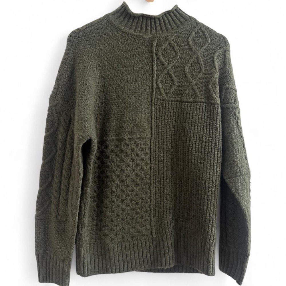 NWT American Eagle Textured Chunky Knit Sweater Olive Green Mock Roll Neck Small